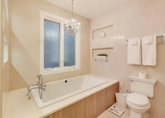 Hello Again, Chicago! Holiday home